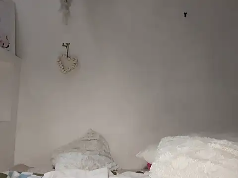 Snapshot of gymyagirlll chatting on November 10, 2025, 6:29 pm gymyagirlll online show from November 10, 2025, 6:29 pm