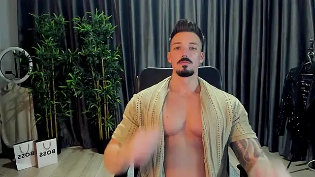 HaydenSpearss online show from November 7, 2025, 1:44 pm