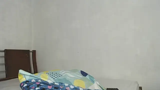 aleja rythm online show from May 12, 2026, 6:49 pm