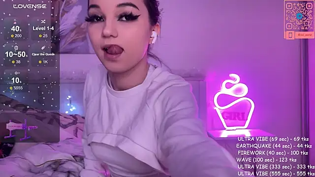 Veronica leal online show from January 19, 2025, 3:32 pm