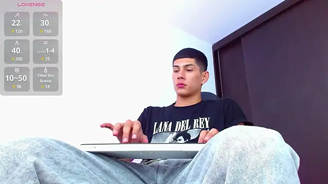 Valerio 20 online show from February 17, 2025, 7:53 pm