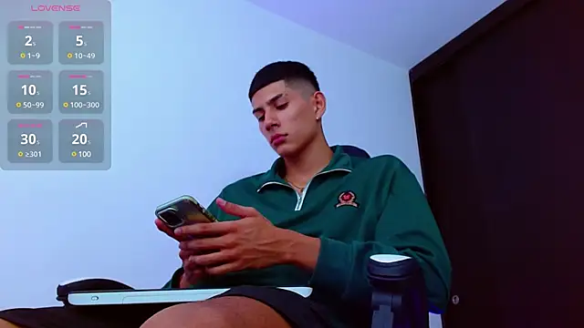 Valerio 20 online show from February 26, 2025, 8:11 pm