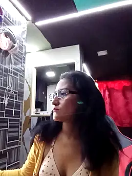 Snapshot of AdelinaMiran90 chatting on September 14, 2025, 5:45 pm AdelinaMiran90 online show from September 14, 2025, 5:45 pm