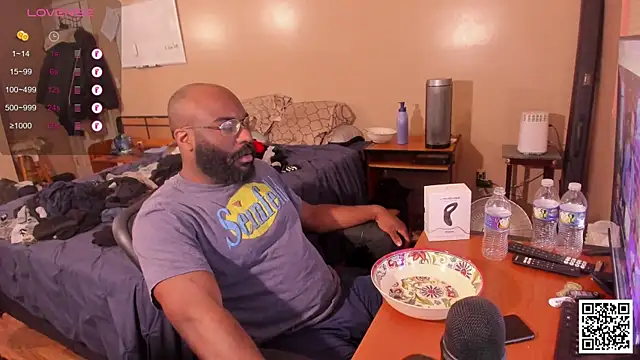 MrChuckDailyXXX online show from December 12, 2024, 11:25 pm