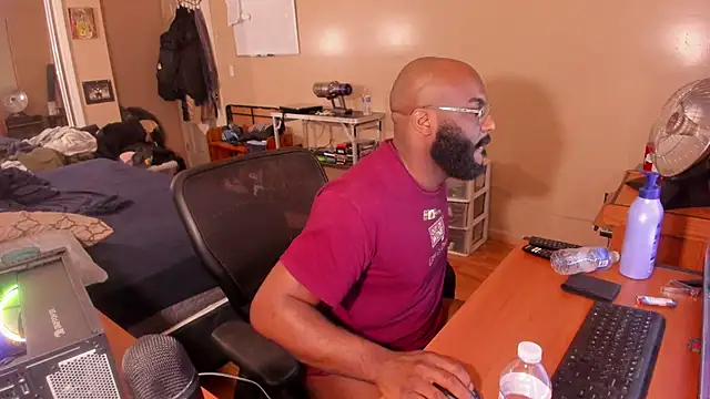 MrChuckDailyXXX online show from January 7, 2025, 5:54 am