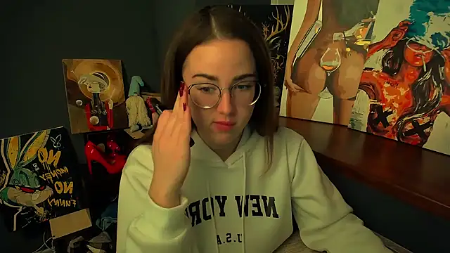 luxie milady online show from February 18, 2026, 2:02 pm