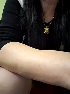 Snapshot of Hangem111 chatting on November 30, 2025, 3:38 pm Hangem111 online show from November 30, 2025, 3:38 pm