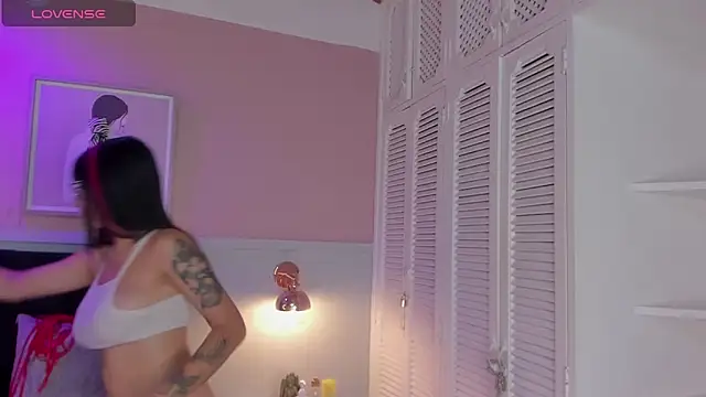 Snapshot of naoko_kirino chatting on January 5, 2025, 4:48 pm naoko kirino online show from January 5, 2025, 4:48 pm