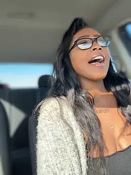 Blazerina online show from October 24, 2025, 6:59 pm