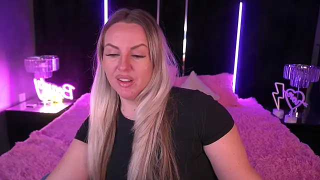 KiraCandyS online show from January 27, 2025, 9:11 pm