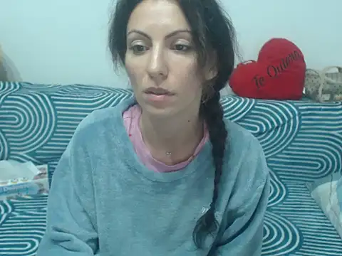 Snapshot of Emmatoo chatting on May 15, 2026, 11:23 pm Emmatoo online show from May 15, 2026, 11:23 pm