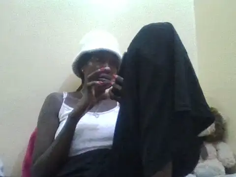 Pretty ellahh online show from February 6, 2025, 4:47 pm