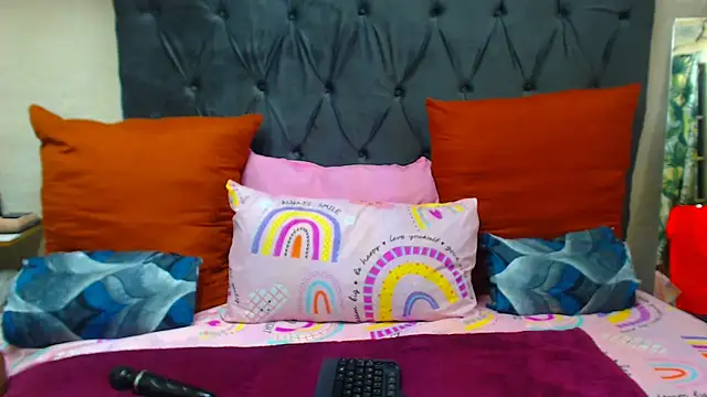 SAVAGExBOO online show from February 14, 2025, 7:23 pm