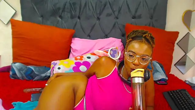 SAVAGExBOO online show from March 19, 2025, 3:19 pm