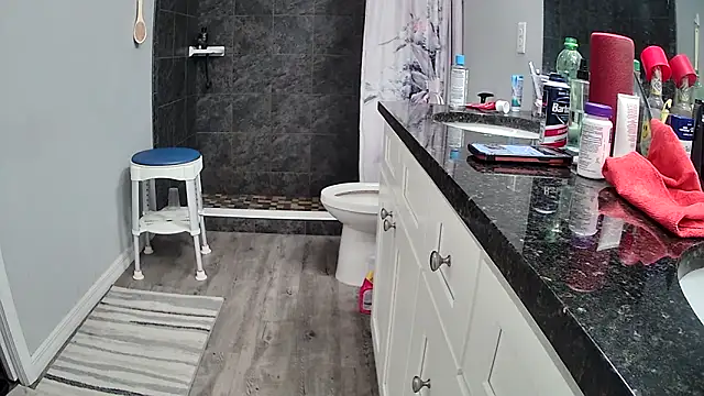 lou63ponce online show from September 11, 2025, 9:15 pm