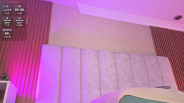 Snapshot of HannaRed_ chatting on February 25, 2026, 8:18 pm HannaRed online show from February 25, 2026, 8:18 pm