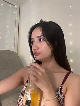 Angeeel  online show from December 9, 2024, 11:24 pm