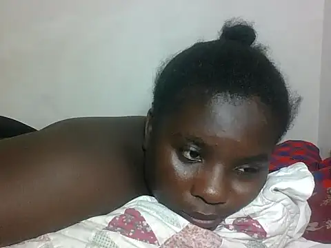 hotebbbyy online show from November 9, 2025, 2:54 am