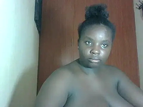 hotebbbyy online show from March 19, 2026, 1:04 pm