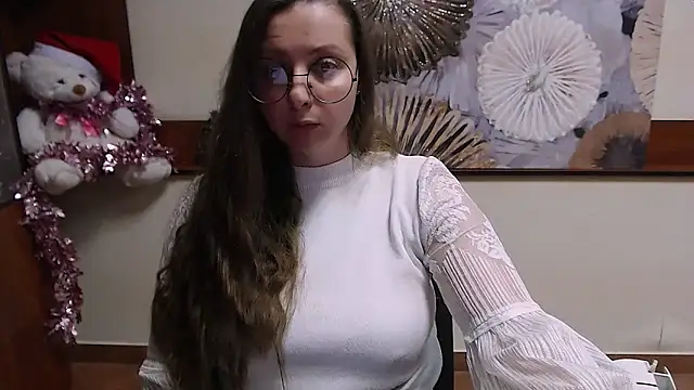  Annabelle Lee online show from December 19, 2024, 10:45 am