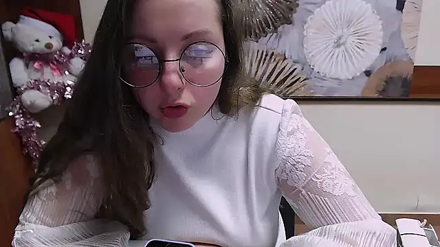  Annabelle Lee online show from December 19, 2024, 1:51 pm
