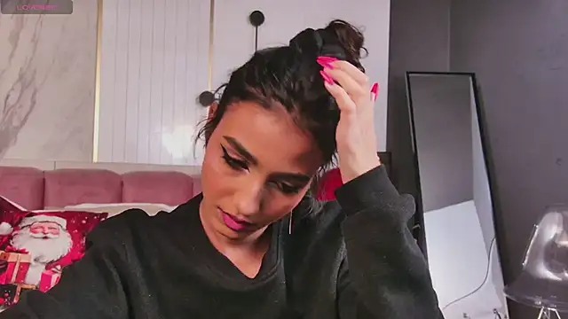 Snapshot of VanessaEllis chatting on December 16, 2024, 10:34 pm VanessaEllis online show from December 16, 2024, 10:34 pm