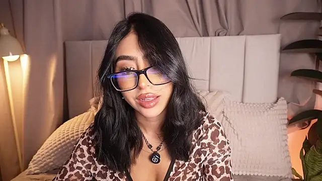 Snapshot of Sara_albrecht chatting on February 23, 2026, 1:58 am Sara albrecht online show from February 23, 2026, 1:58 am