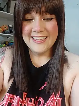 ItsNaiixa online show from June 13, 2026, 1:36 am