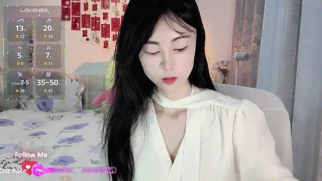 Lisa-s online show from December 23, 2025, 3:26 am