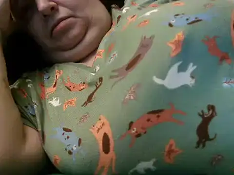 WHITEDAROSE online show from December 3, 2024, 4:17 pm