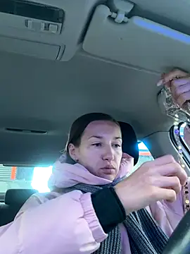 KateRedgar online show from November 30, 2025, 11:58 am