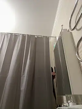 KateRedgar online show from February 10, 2026, 2:21 pm