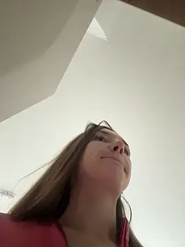 KateRedgar online show from March 26, 2026, 12:33 pm