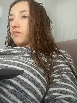 KateRedgar online show from April 4, 2026, 6:11 am