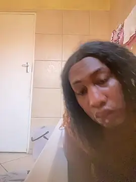 Snapshot of Moorella1 chatting on July 17, 2026, 9:49 am Moorella1 online show from July 17, 2026, 9:49 am