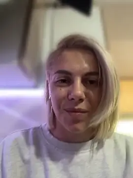 tanyagrey online show from April 30, 2026, 7:58 am