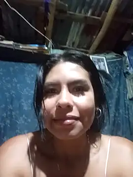 Snapshot of Alanagracia chatting on November 2, 2025, 12:24 am Alanagracia online show from November 2, 2025, 12:24 am