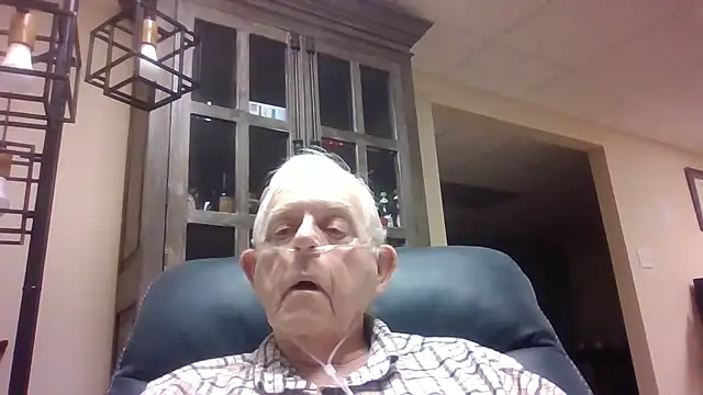 bootlegmanz online show from December 2, 2025, 4:46 pm