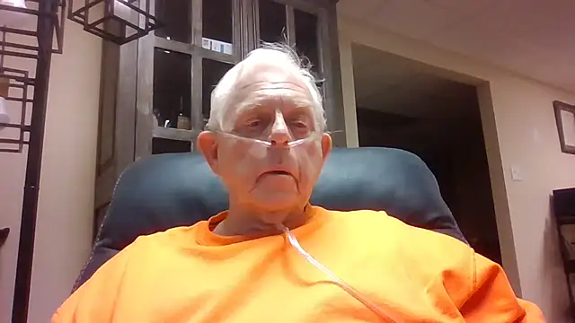 bootlegmanz online show from December 4, 2025, 2:26 pm