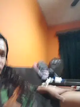 miicheele32 online show from January 19, 2025, 9:33 am