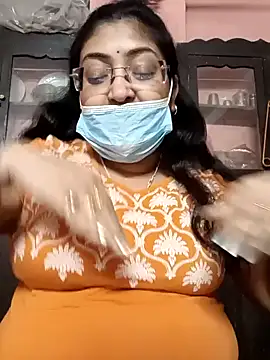 LAVERNIYA  online show from January 23, 2025, 1:24 pm