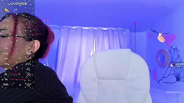 sophiecherry  online show from December 10, 2024, 9:43 pm