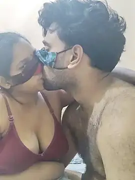 IND COUPLE1 online show from December 22, 2024, 11:09 pm