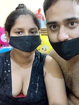 IND COUPLE1 online show from March 3, 2025, 8:43 pm