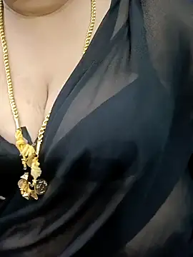 ashikaa r online show from February 11, 2025, 9:25 pm