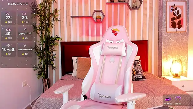 Snapshot of miah_connor chatting on February 15, 2025, 2:37 am miah connor online show from February 15, 2025, 2:37 am