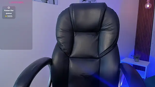 Snapshot of miah_connor chatting on September 16, 2025, 7:59 pm miah connor online show from September 16, 2025, 7:59 pm