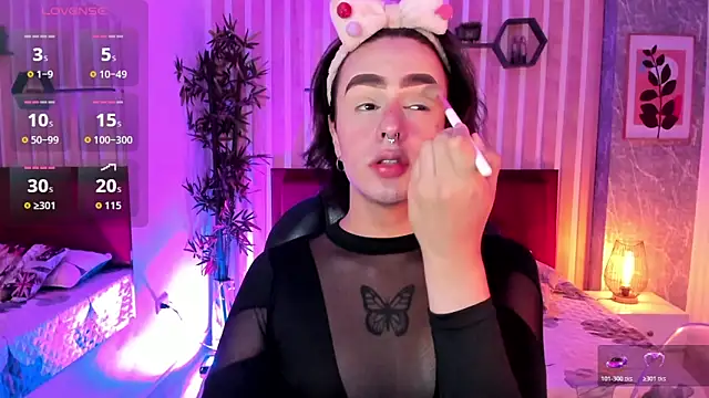 Snapshot of miah_connor chatting on November 27, 2025, 7:38 pm miah connor online show from November 27, 2025, 7:38 pm