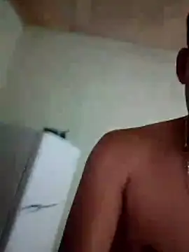 Alonsomadeira online show from March 17, 2026, 3:33 am