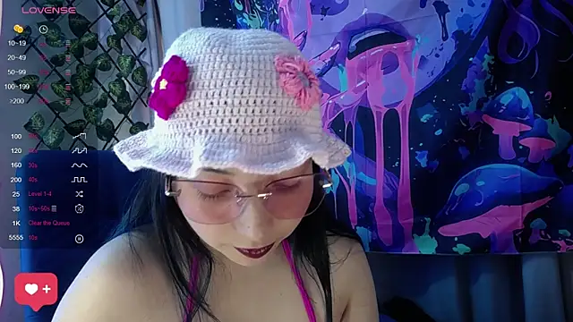 barbarablade online show from January 14, 2026, 6:35 pm